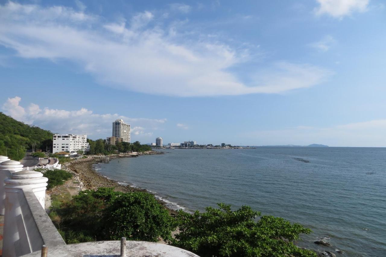 Oyo 536 Reuan Kanthima Ban Laem Chabang Ngoại thất bức ảnh