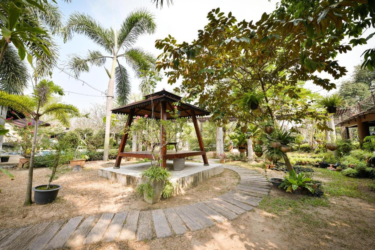 Oyo 536 Reuan Kanthima Ban Laem Chabang Ngoại thất bức ảnh