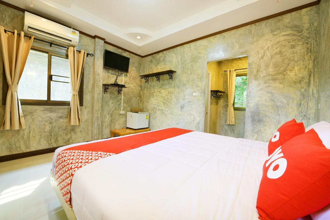 Oyo 536 Reuan Kanthima Ban Laem Chabang Ngoại thất bức ảnh