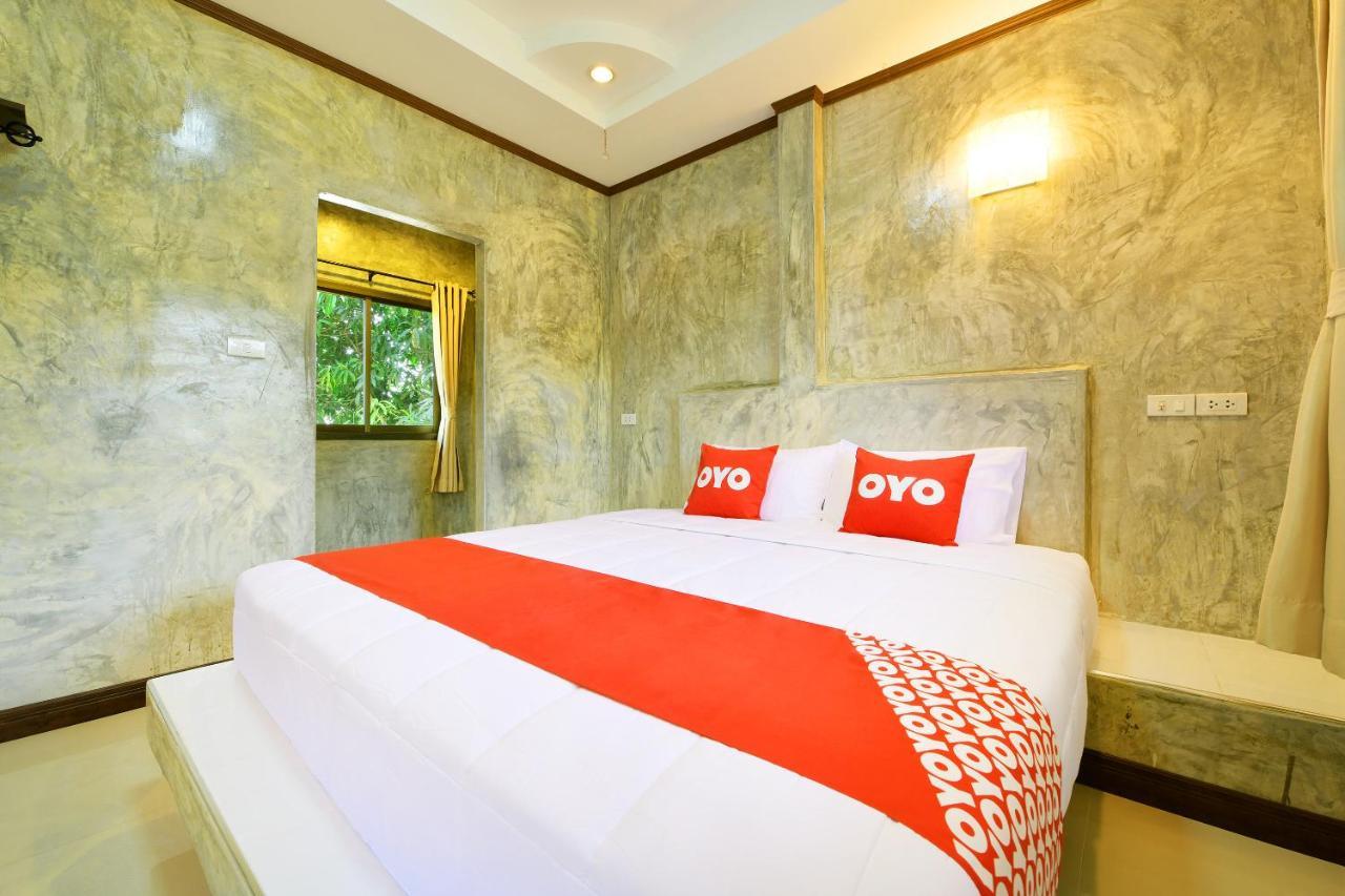 Oyo 536 Reuan Kanthima Ban Laem Chabang Ngoại thất bức ảnh